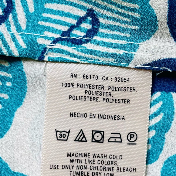 Anthropologie Blue Floral Women's Top
Branching Blooms 10 Blouse - Picture 8 of 9